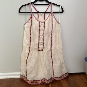 Joie summer dress. Oversized fit with a slight drop waist.